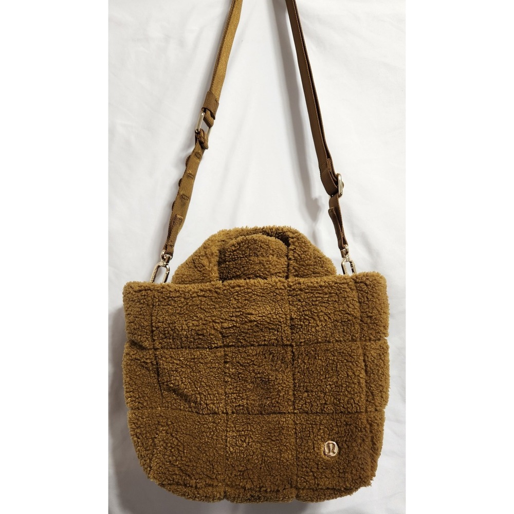 EUC Lululemon Quilted Grid Tote Bag Fleece Caramel Crossbody Purse very clean